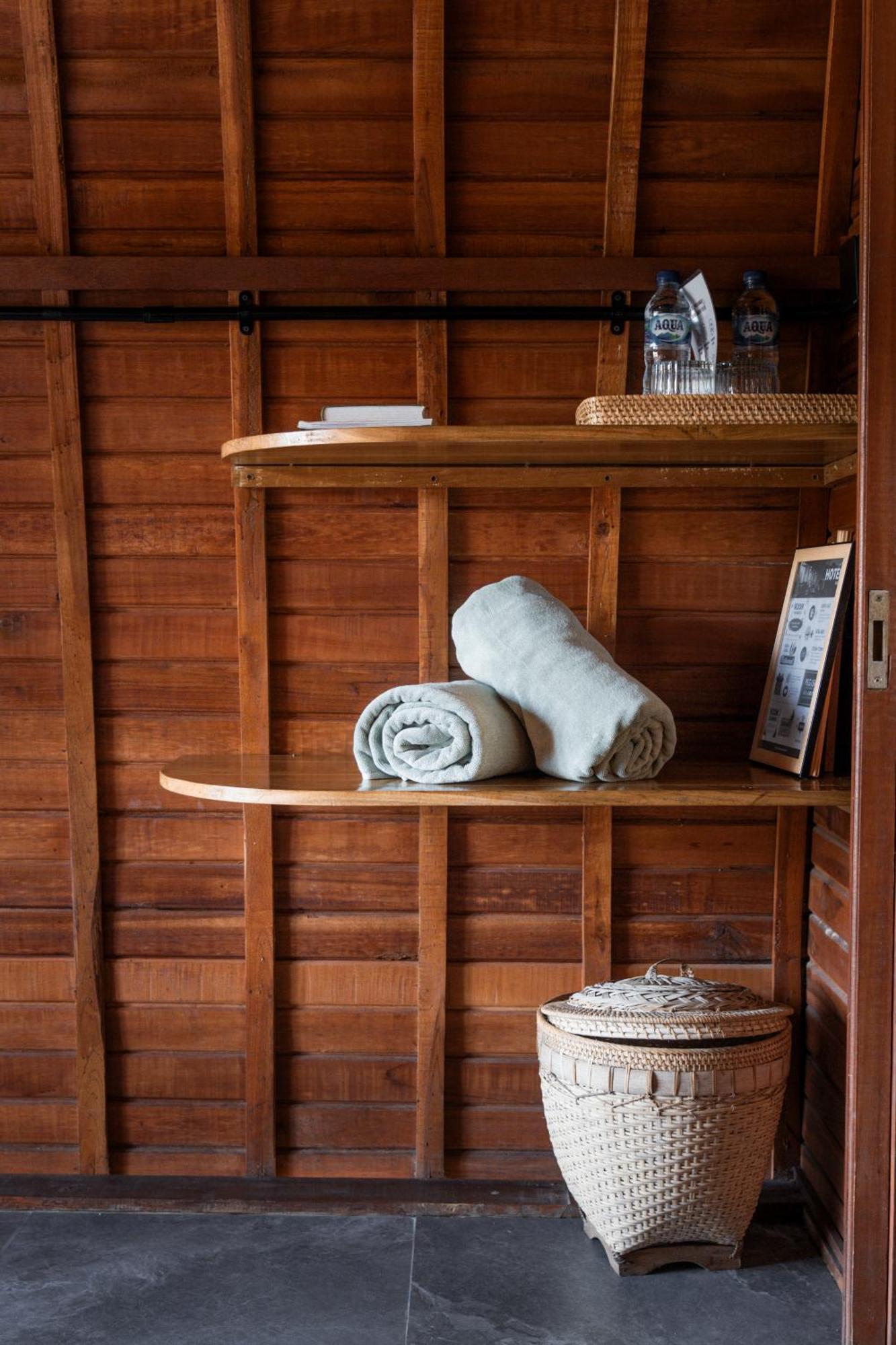 Hostel Bagus Ink Surf Camp Uluwatu Zewnętrze zdjęcie