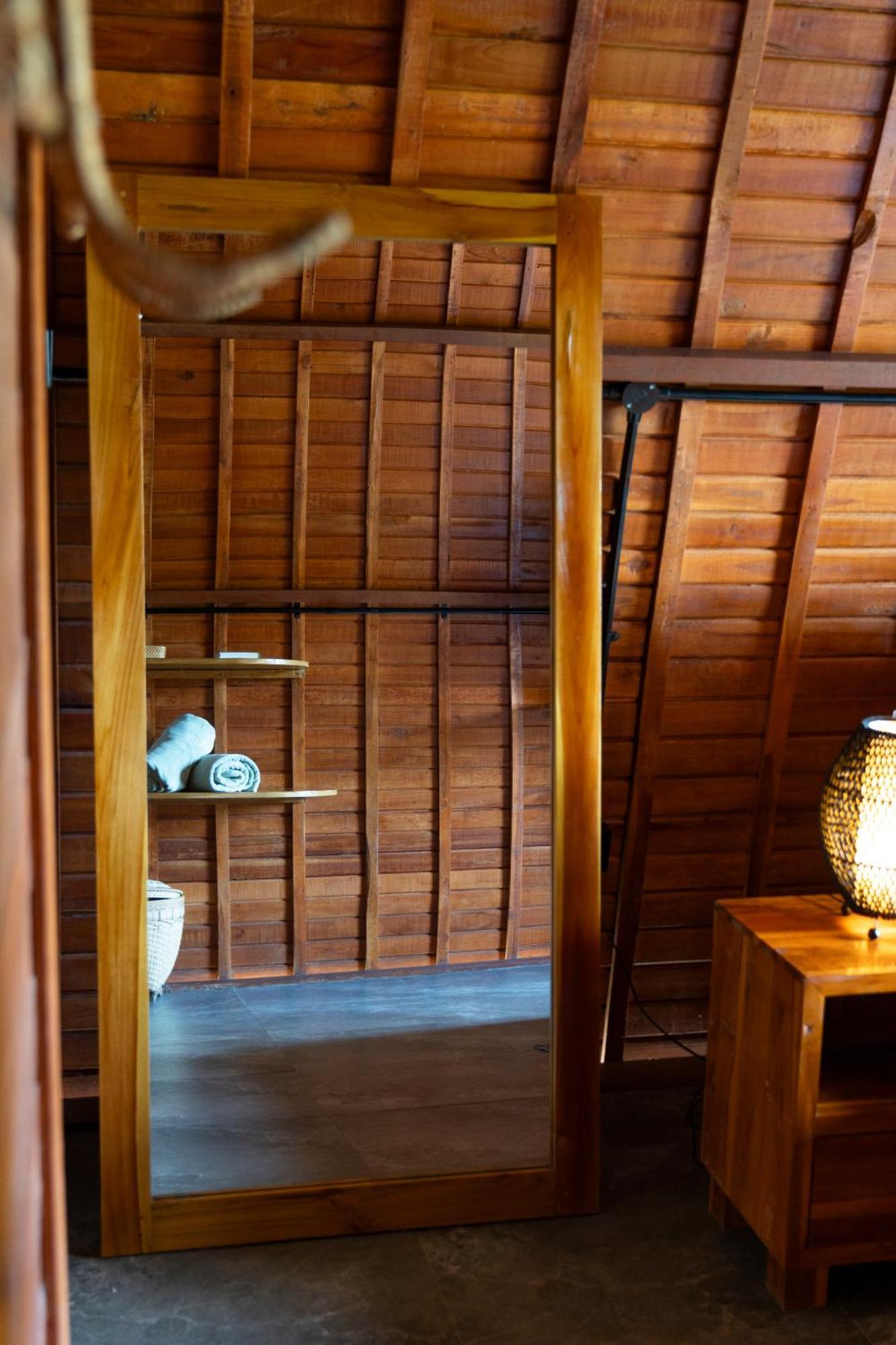 Hostel Bagus Ink Surf Camp Uluwatu Zewnętrze zdjęcie