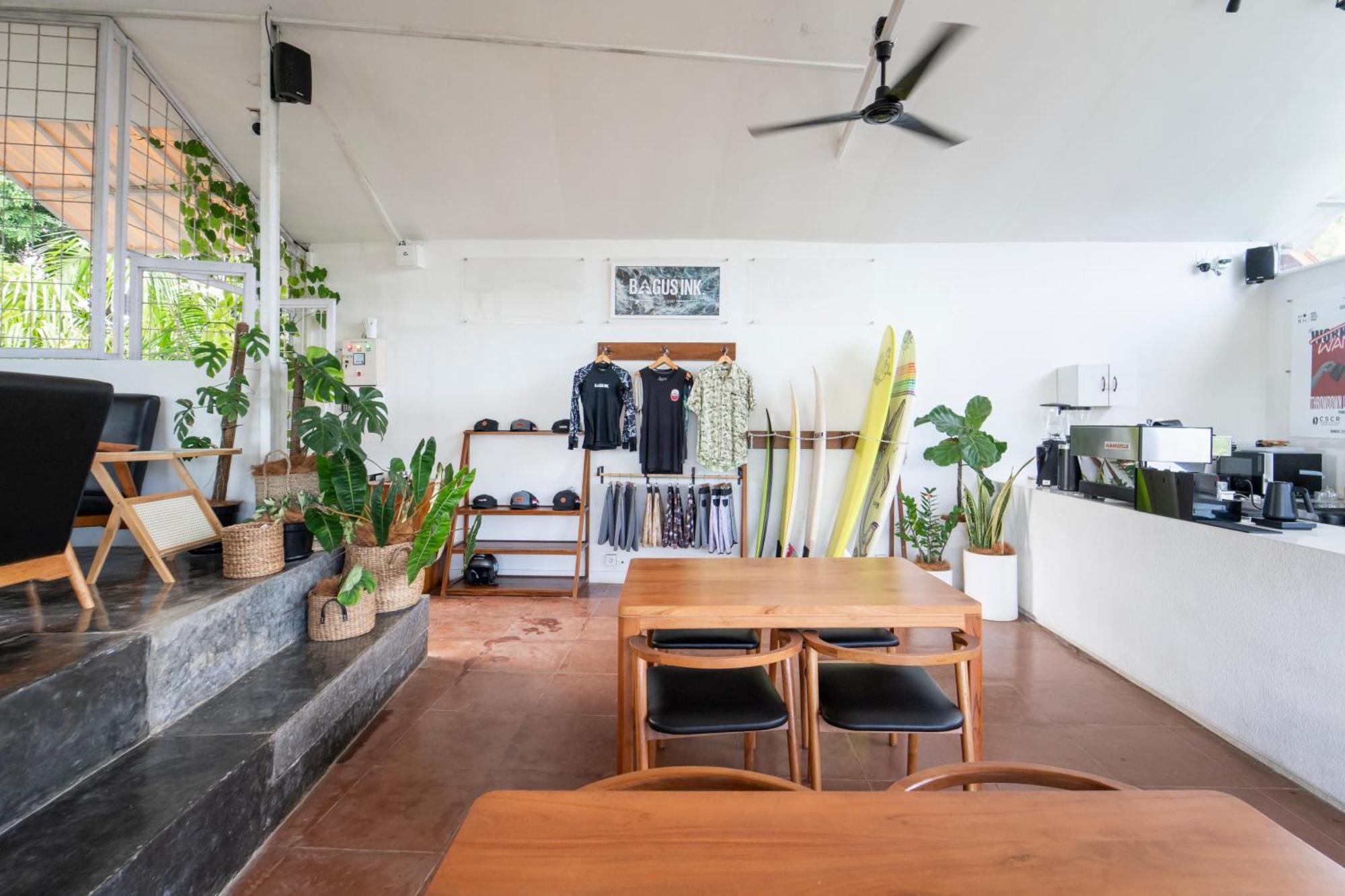 Hostel Bagus Ink Surf Camp Uluwatu Zewnętrze zdjęcie