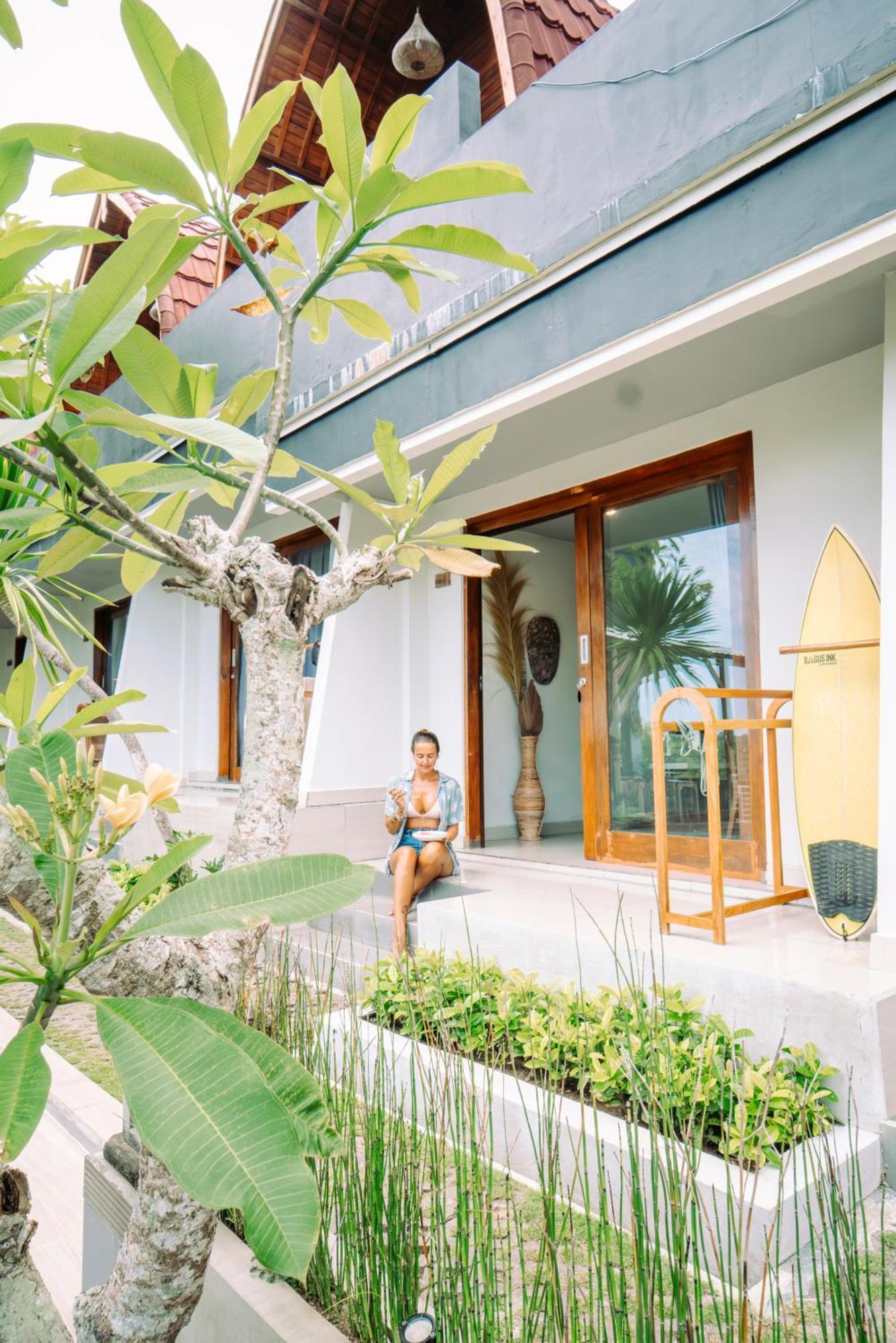 Hostel Bagus Ink Surf Camp Uluwatu Zewnętrze zdjęcie
